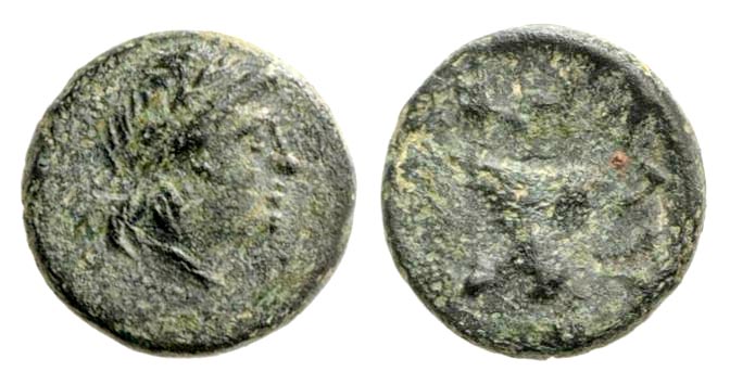 Lesbos, Mytilene. Ca. 440-400 B.C. AE. Scarce. 