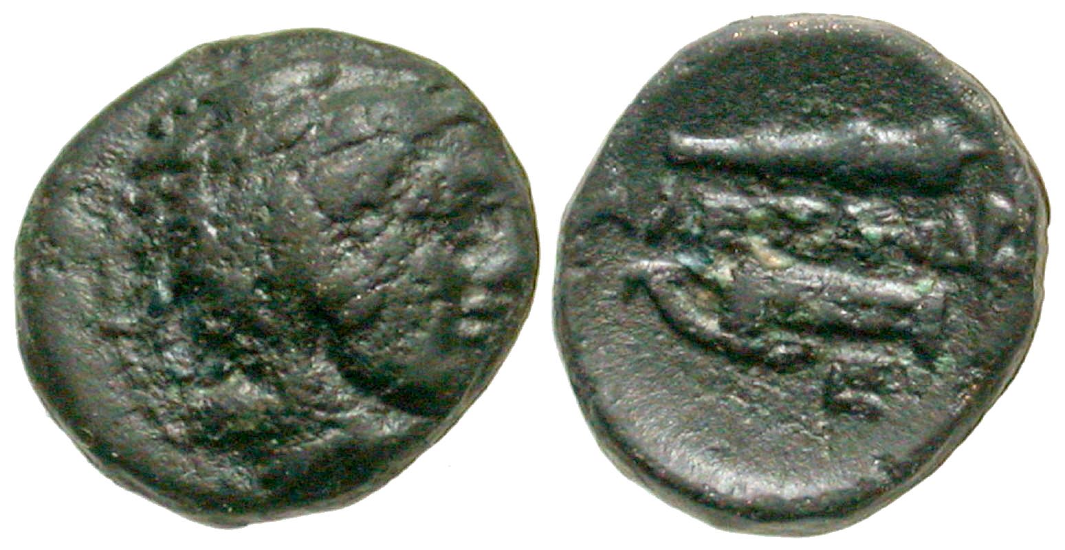 Macedonian Kingdom. Alexander III the Great. 336-323 B.C. AE 11 (quarter-unit?). Mint in Macedon. 1/4 Unit piece are very scarce in general. 